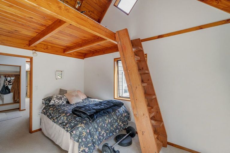 Photo of property in 5b Pohutukawa Grove, Whitianga, 3510