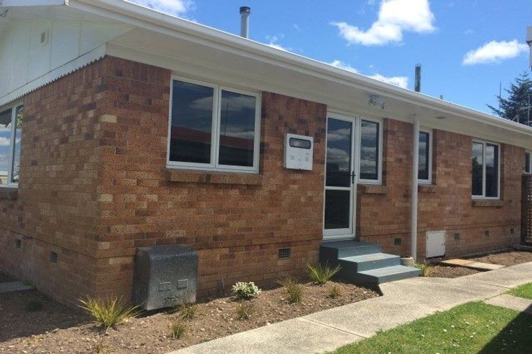 Photo of property in 68 English Street, St Andrews, Hamilton, 3200