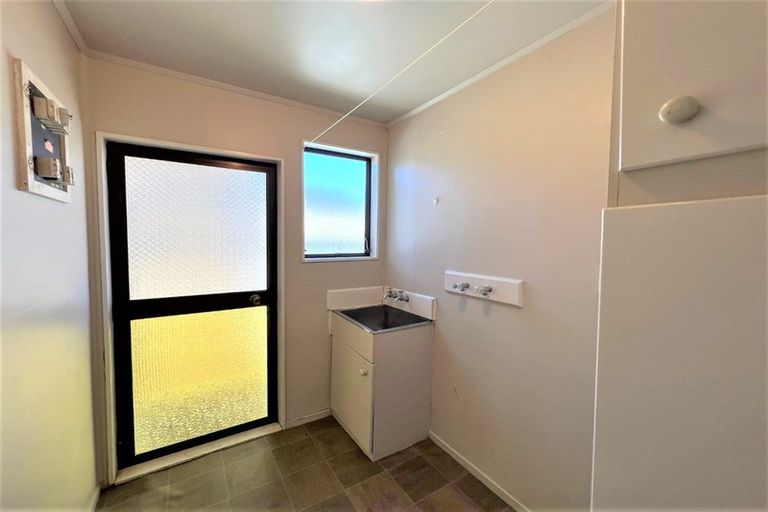 Photo of property in 4/1 Rebecca Rise, Weymouth, Auckland, 2103