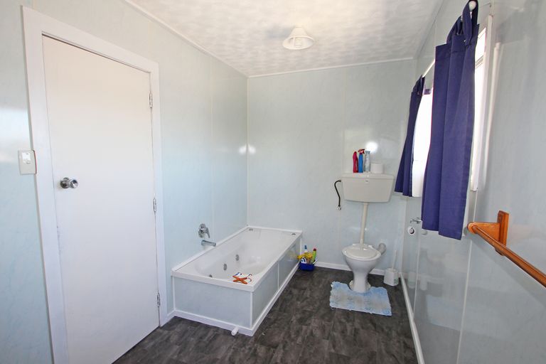 Photo of property in 25 Main Street, Weston, Oamaru, 9401