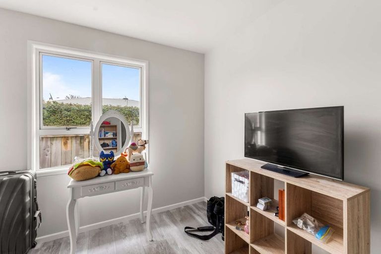 Photo of property in 208 Ngamotu Road, Spotswood, New Plymouth, 4310