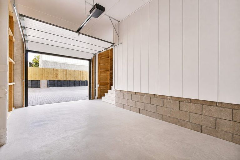 Photo of property in 19 Mcleod Road, Henderson, Auckland, 0612