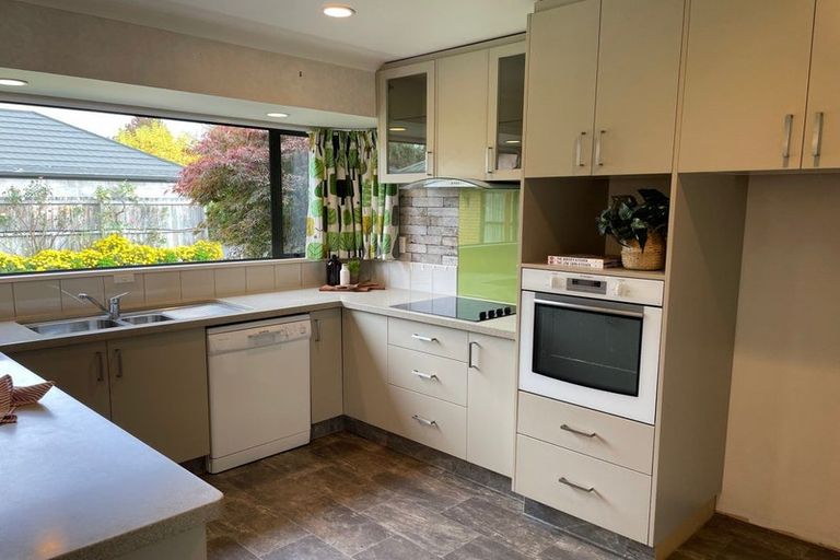 Photo of property in 24 Buckleys Road, Rangiora, 7400