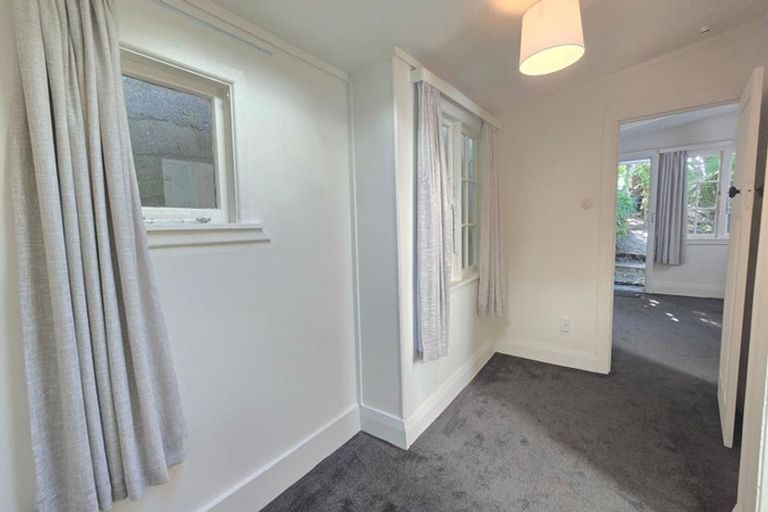 Photo of property in 31d Patanga Crescent, Thorndon, Wellington, 6011