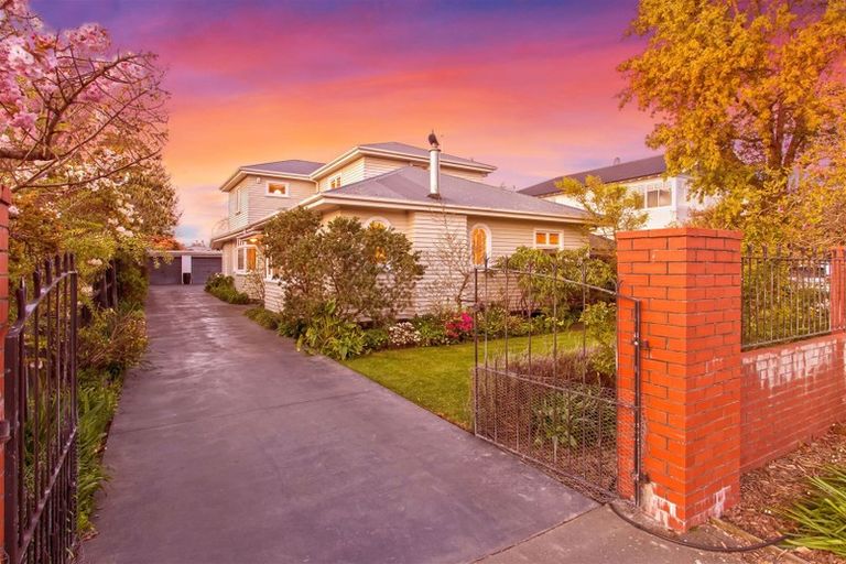 Photo of property in 95 Glandovey Road, Fendalton, Christchurch, 8052