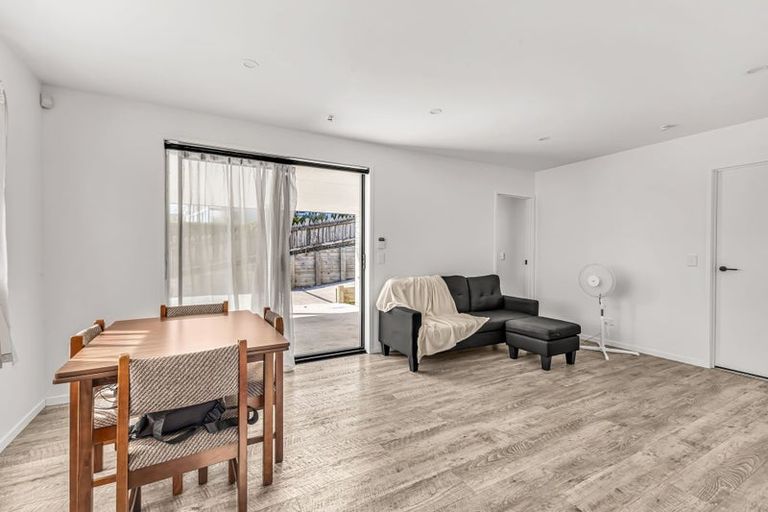 Photo of property in 4 Banks Street, Marfell, New Plymouth, 4310