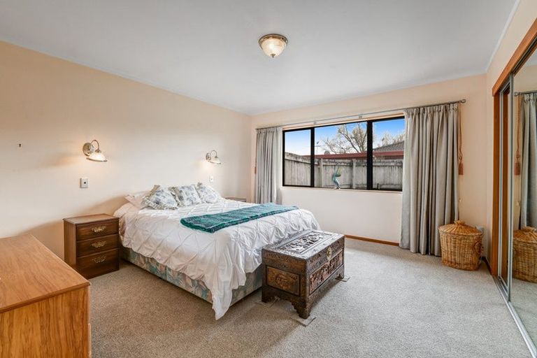 Photo of property in 5 Pengelly Place, Parakai, 0830