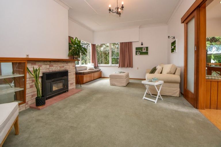 Photo of property in 50 Kent Street, Carterton, 5713