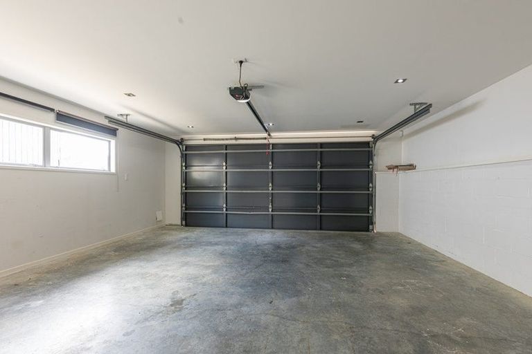 Photo of property in 16a Capricorn Place, Browns Bay, Auckland, 0630