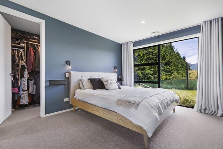 Photo of property in 12 Robrosa Street, Wanaka, 9305