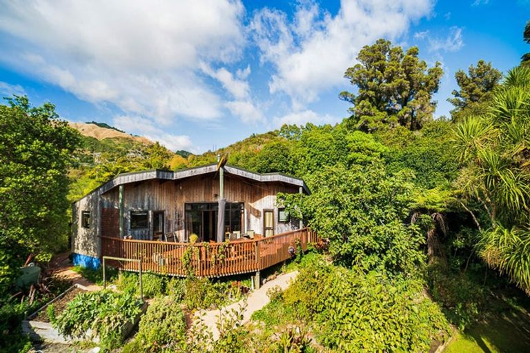 Photo of property in 14 Haile Lane, Pohara, Takaka, 7183