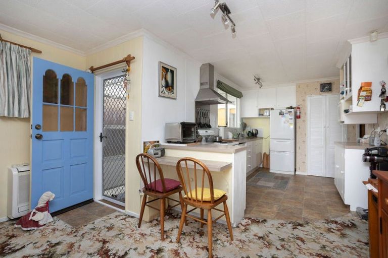 Photo of property in 22 Ries Street, Dannevirke, 4930