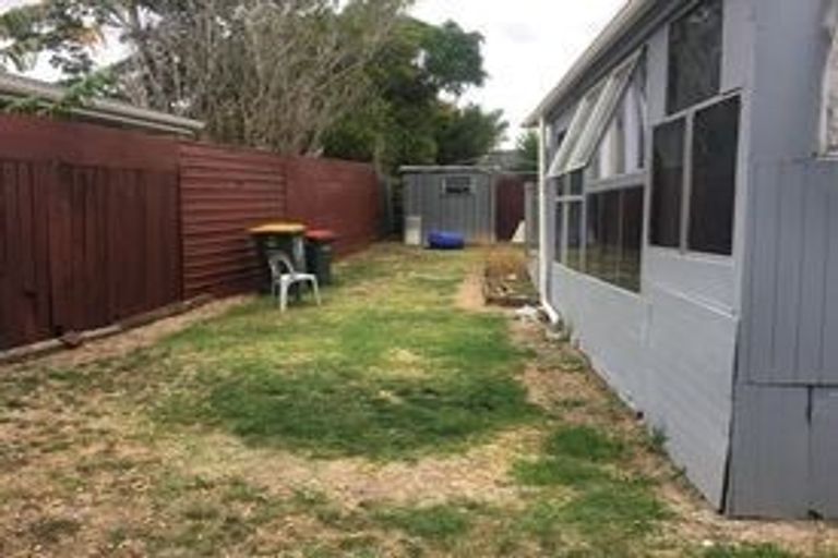 Photo of property in 1/5 Ferndown Avenue, Papatoetoe, Auckland, 2025