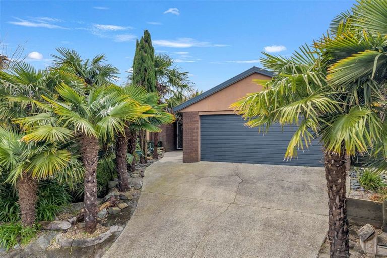 Photo of property in 2 Saxon Woods Drive, Rototuna North, Hamilton, 3210