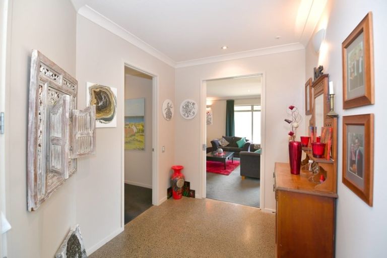 Photo of property in 210i Monowai Road, Wainui, Silverdale, 0994