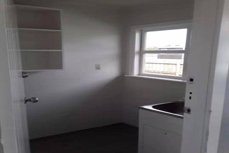 Photo of property in 57 Kayes Road, Pukekohe, 2120