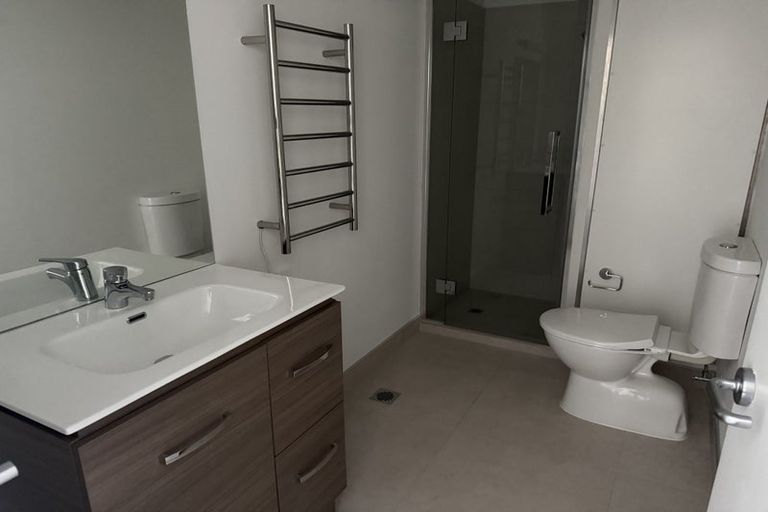 Photo of property in 14f/30 Westward Ho, Glen Eden, Auckland, 0602