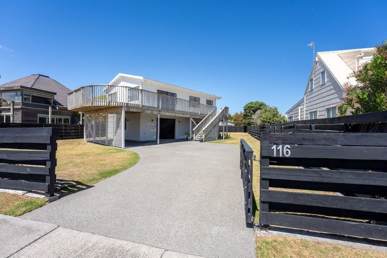 Photo of property in 116 Field Way, Waikanae Beach, Waikanae, 5036