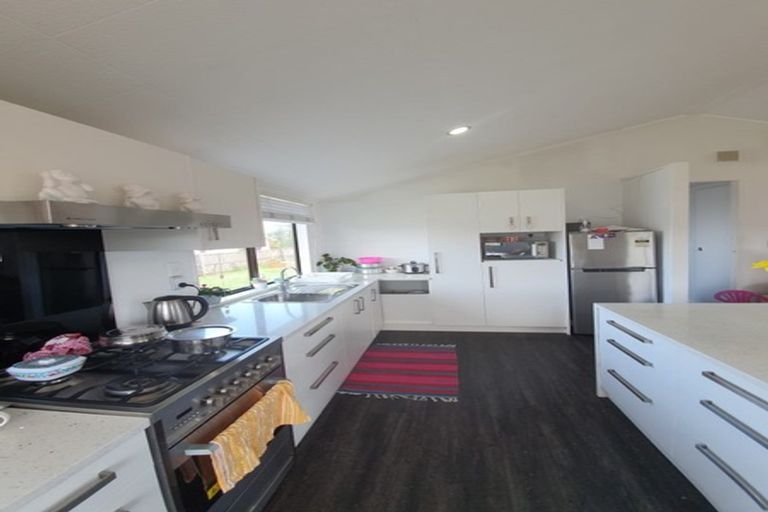 Photo of property in 17 Westhaven Place, Tuakau, 2121