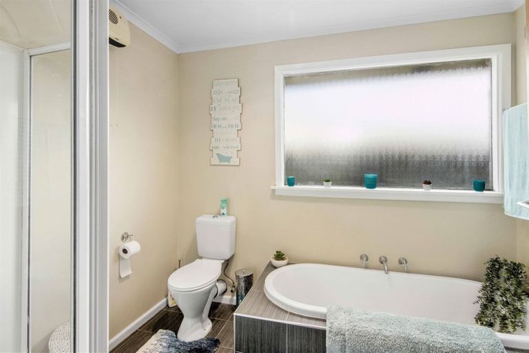 Photo of property in 12a Richill Street, Belfast, Christchurch, 8051