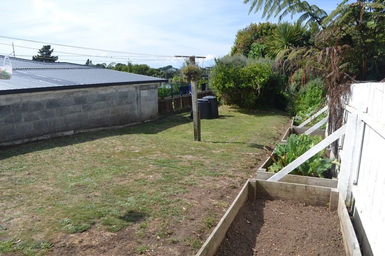 Photo of property in 31 Lawry Street, Blagdon, New Plymouth, 4310