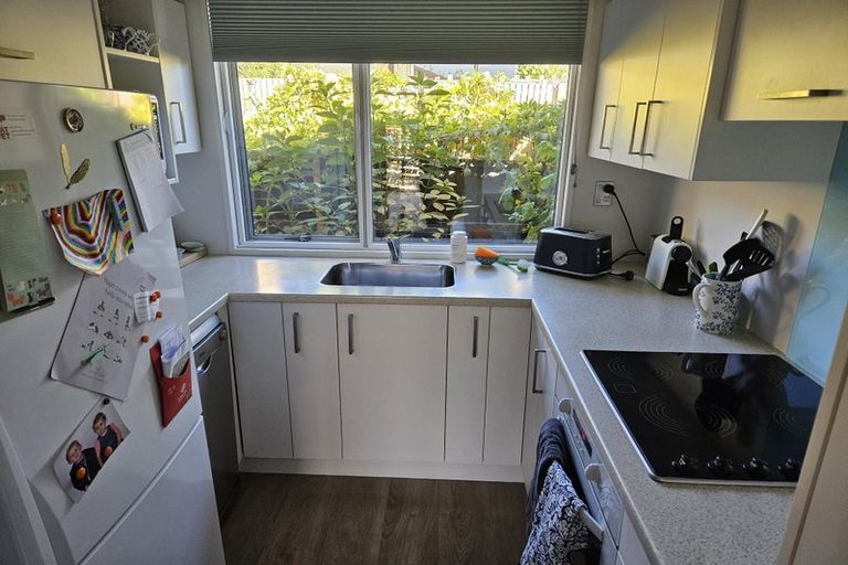 Photo of property in 2/234a Springfield Road, St Albans, Christchurch, 8014