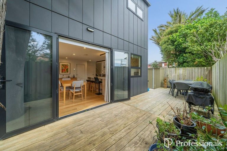 Photo of property in 1d Wai-iti Crescent, Woburn, Lower Hutt, 5010