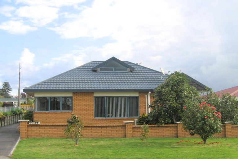 Photo of property in 8a Waimapu Street, Greerton, Tauranga, 3112