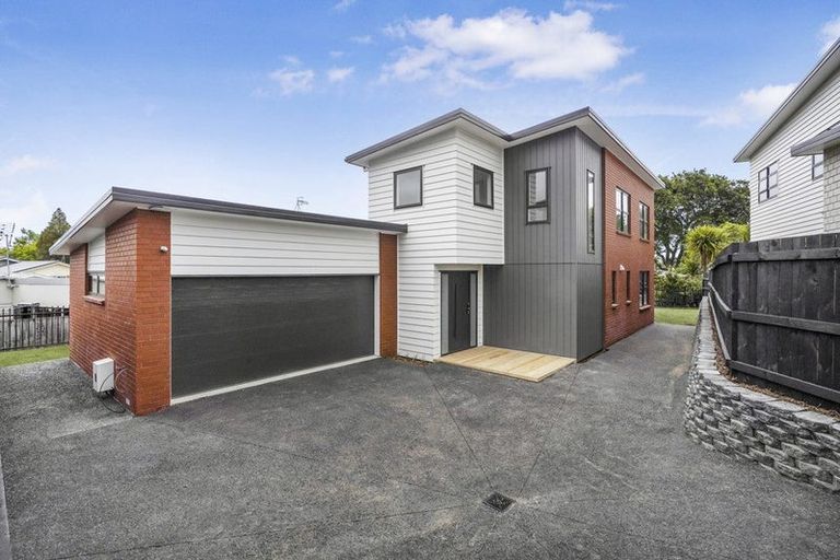 Photo of property in 11 Kawakawa Place, Hillcrest, Hamilton, 3216