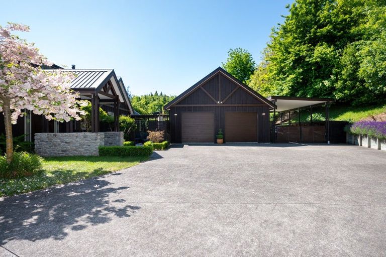 Photo of property in 38 Tauroa Valley Road, Havelock North, 4130