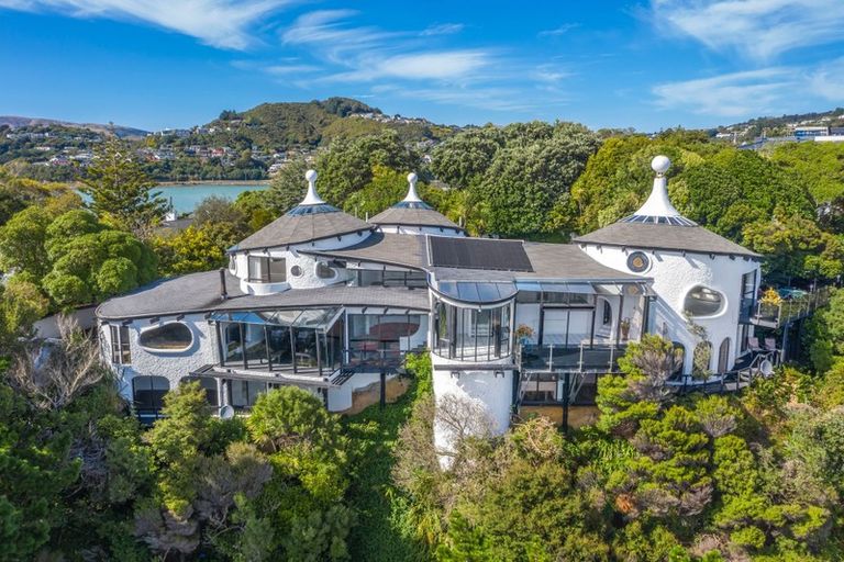 Photo of property in 82 Seaview Road, Paremata, Porirua, 5024