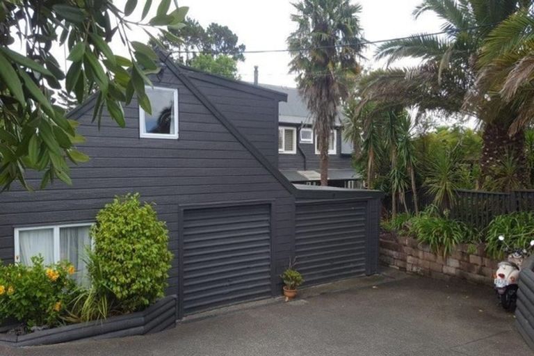 Photo of property in 54 Hobson Road, Lucas Heights, Auckland, 0632