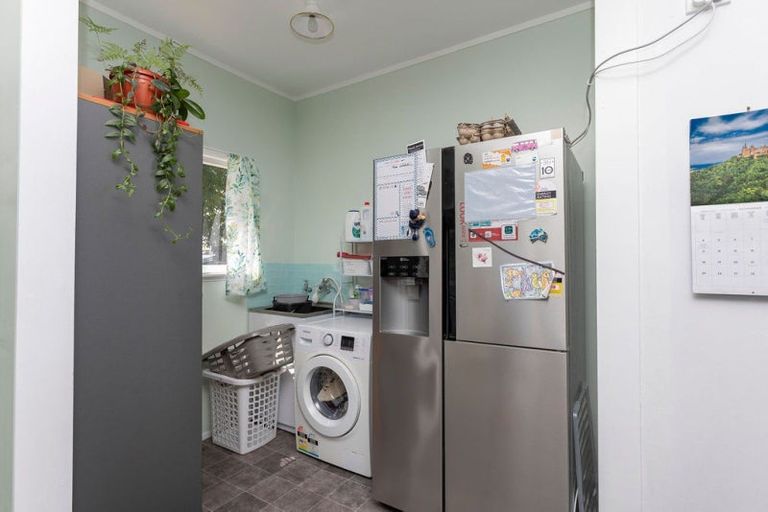 Photo of property in 28a Cole Street, Dannevirke, 4930