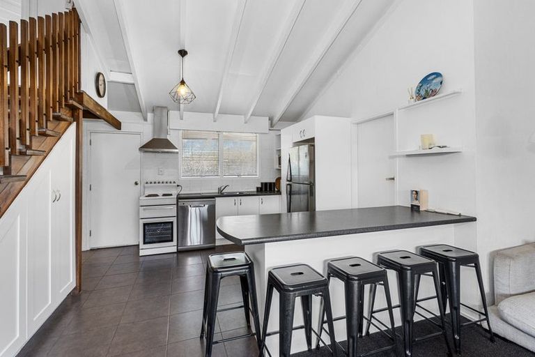 Photo of property in 1/23 Blighs Road, Strowan, Christchurch, 8052