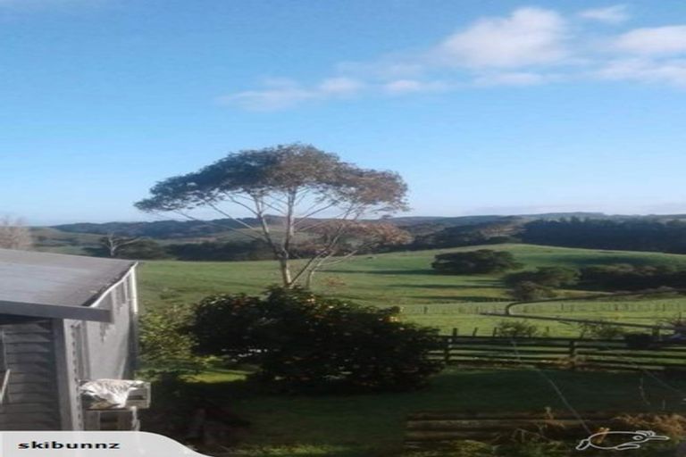 Photo of property in 50 Gorge Road, Maungaturoto, 0520