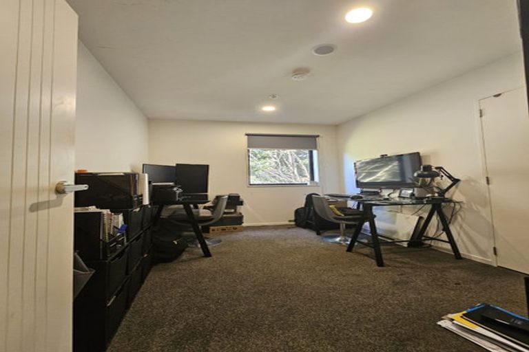 Photo of property in 19 Waru Lane, Te Atatu Peninsula, Auckland, 0610