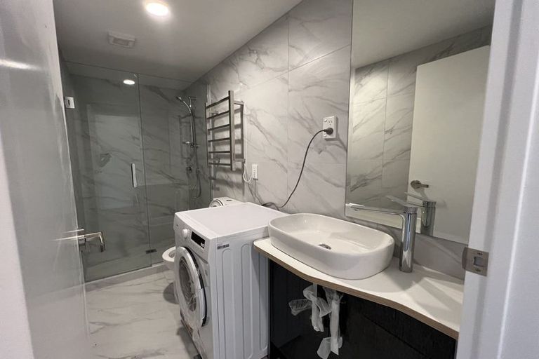 Photo of property in 15 Matukutureia Lane, Manurewa, 2102