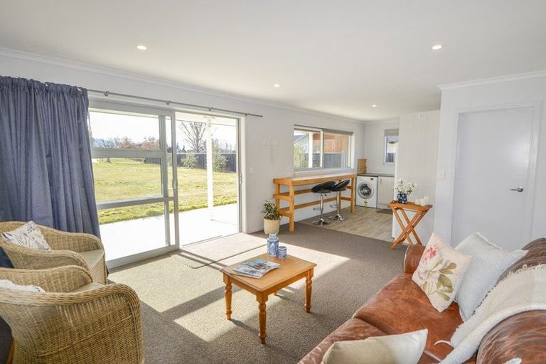 Photo of property in 20 Pisa Moorings Road, Mount Pisa, Cromwell, 9383