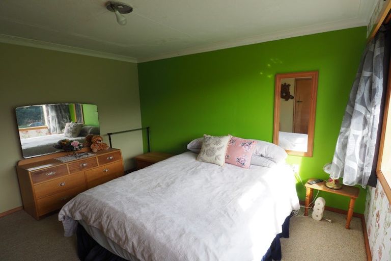 Photo of property in 86 Jacks Bay Road, Hinahina, Owaka, 9586