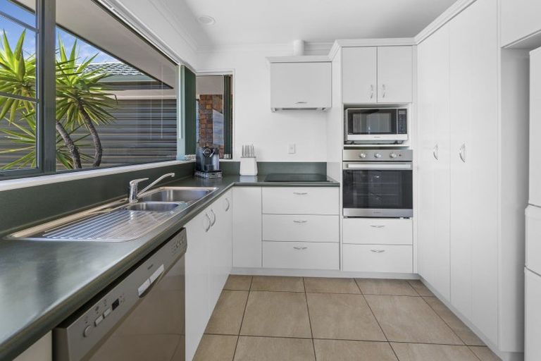 Photo of property in 2 Shetland Place, Richmond, 7020