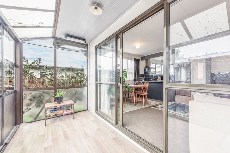 Photo of property in 2/5 Roto Street, Tahunanui, Nelson, 7011