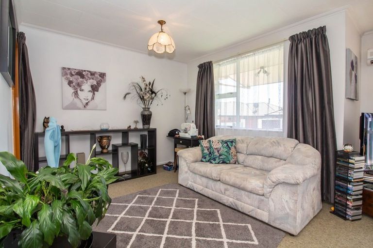 Photo of property in 48 Peel Street, Westport, 7825