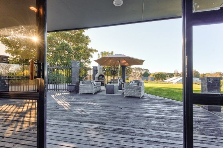 Photo of property in 122 Fitzherbert Avenue, Tawhero, Whanganui, 4501