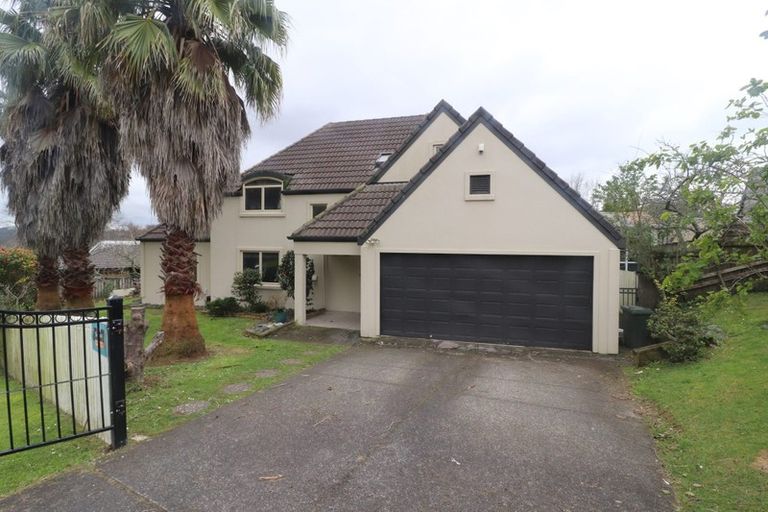 Photo of property in 8 Bushlands Park Drive, Albany, Auckland, 0632