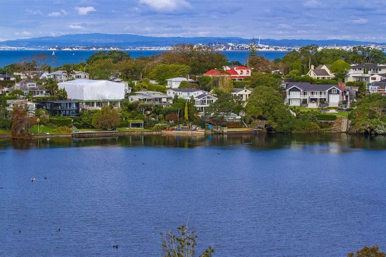 Photo of property in 4/90 Kitchener Road, Milford, Auckland, 0620