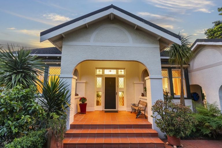 Photo of property in 1/34 Milford Road, Milford, Auckland, 0620