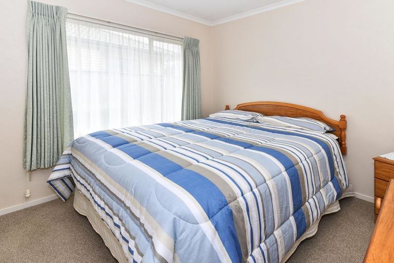 Photo of property in 4 Ashland Place, Weymouth, Auckland, 2103