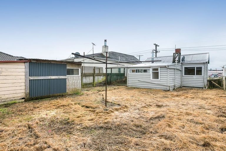 Photo of property in 38 Bradshaw Street, South Dunedin, Dunedin, 9012