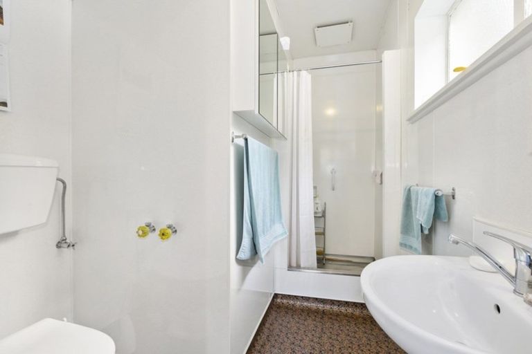 Photo of property in 17 Dornoch Street, Kew, Dunedin, 9012