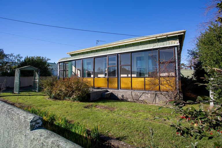 Photo of property in 35 Wyndham Street, Carterton, 5713